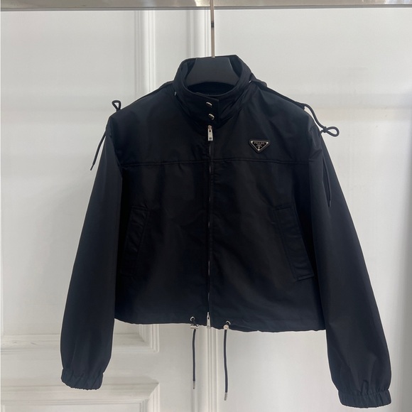 Prada women's short jacket - Picture 5 of 6